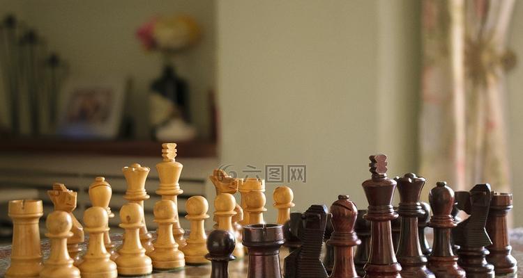 国际象棋三升二技巧详解（国际象棋必备技巧，三升二获胜关键）