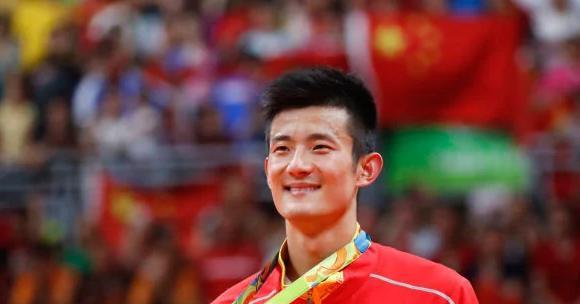羽毛球中国跳技巧大全（提高比赛技能）