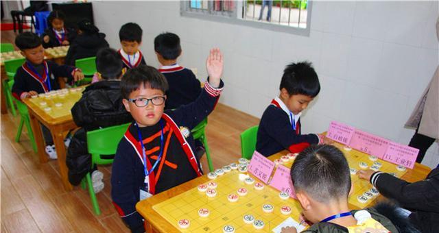 胡荣华讲棋（象棋中局必看）