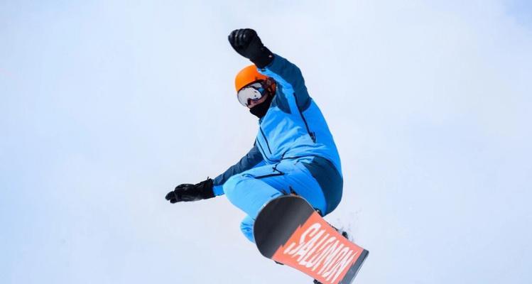 滑雪单板拉板头技巧（掌握正确方法）