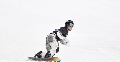 滑雪比赛中的短跑技巧（掌握这些技巧）