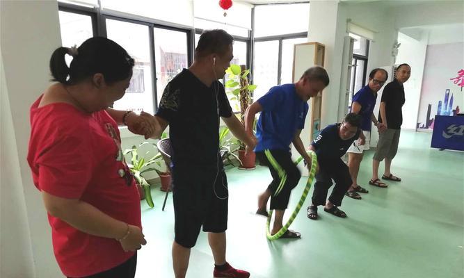 跑步转呼啦圈-让运动更有趣（快乐运动）