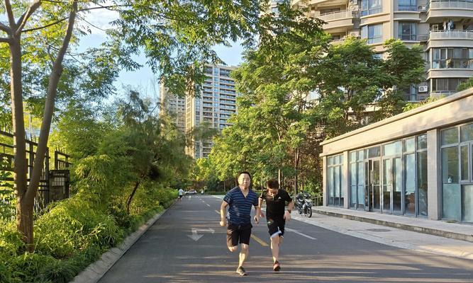 男生1500米跑步的技巧有哪些？如何提高跑步效率？