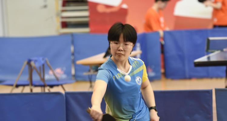 乒乓球擦汗技巧有哪些？如何有效擦汗不影响比赛？