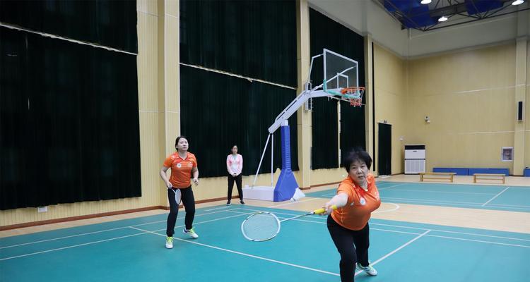 矿泉水瓶颠乒乓球有什么技巧？如何提高颠球稳定性？