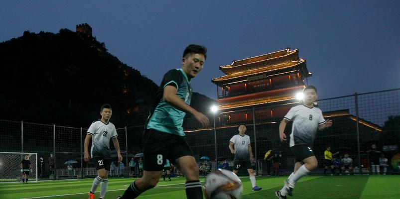 如何在大学足球体育考试中取得好成绩？掌握哪些技巧与方法？