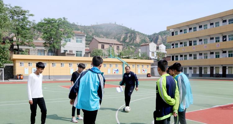 高中足球技巧有哪些？如何快速提高控球能力？