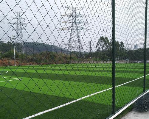 足球场配合技巧大全讲解？如何提高团队协作效率？