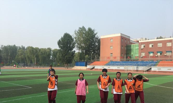 足球场上个人摆脱技巧教案？如何有效提高摆脱防守能力？