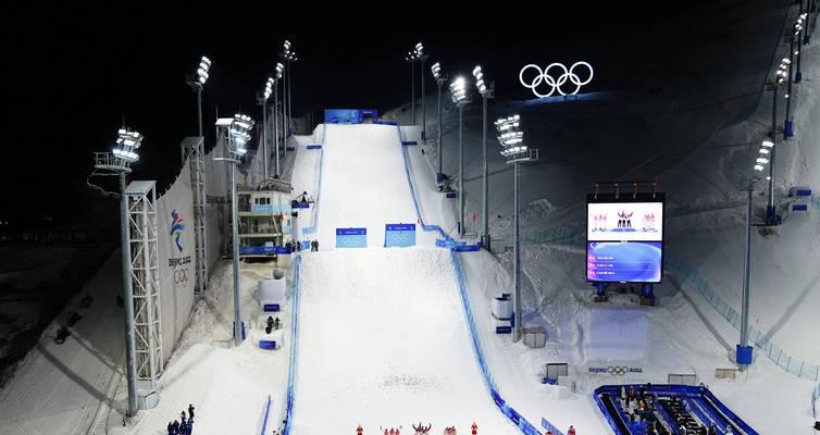 北京奥运会自由式滑雪空中技巧混合比赛规则是什么？参赛选手如何准备？