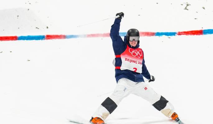 自由式滑雪技巧有哪些？场地周边情况如何了解？