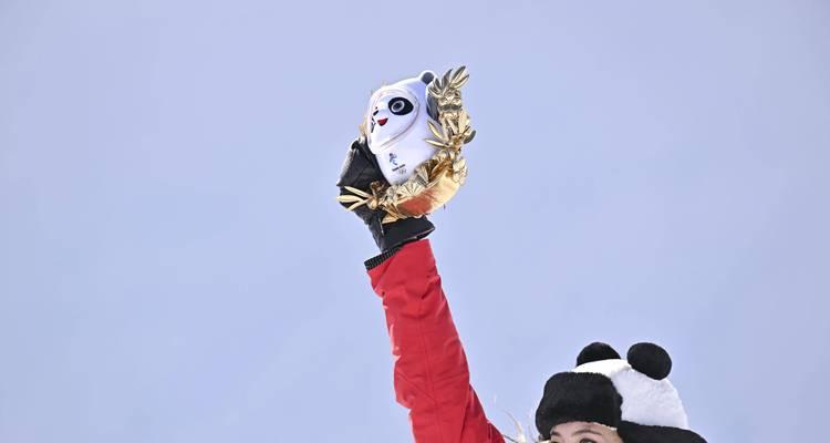 北京冬奥滑雪u型场地技巧前三名是谁？他们有哪些特点？
