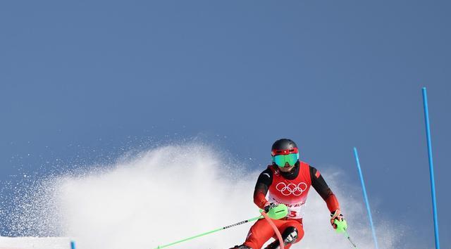 滑雪技巧新手入门？如何快速掌握基础滑雪技能？
