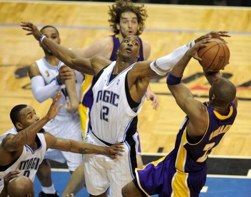 NBA十大失传技巧球员有哪些？他们为何能成为传奇？