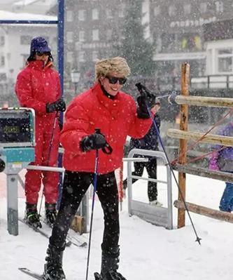 滑雪镜开出技巧是什么？如何正确使用滑雪镜提高视野清晰度？