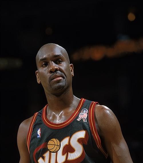 NBA球星抛投技巧有哪些？如何提高抛投命中率？