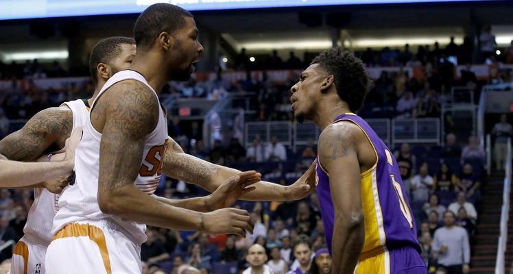 NBA球场实用技巧（如何在NBA球场上取得优势）