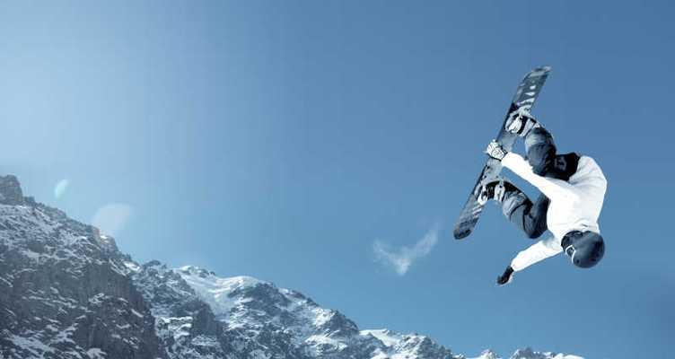 滑雪教练如何礼貌地索取小费？哪些行为可能会导致小费减少？