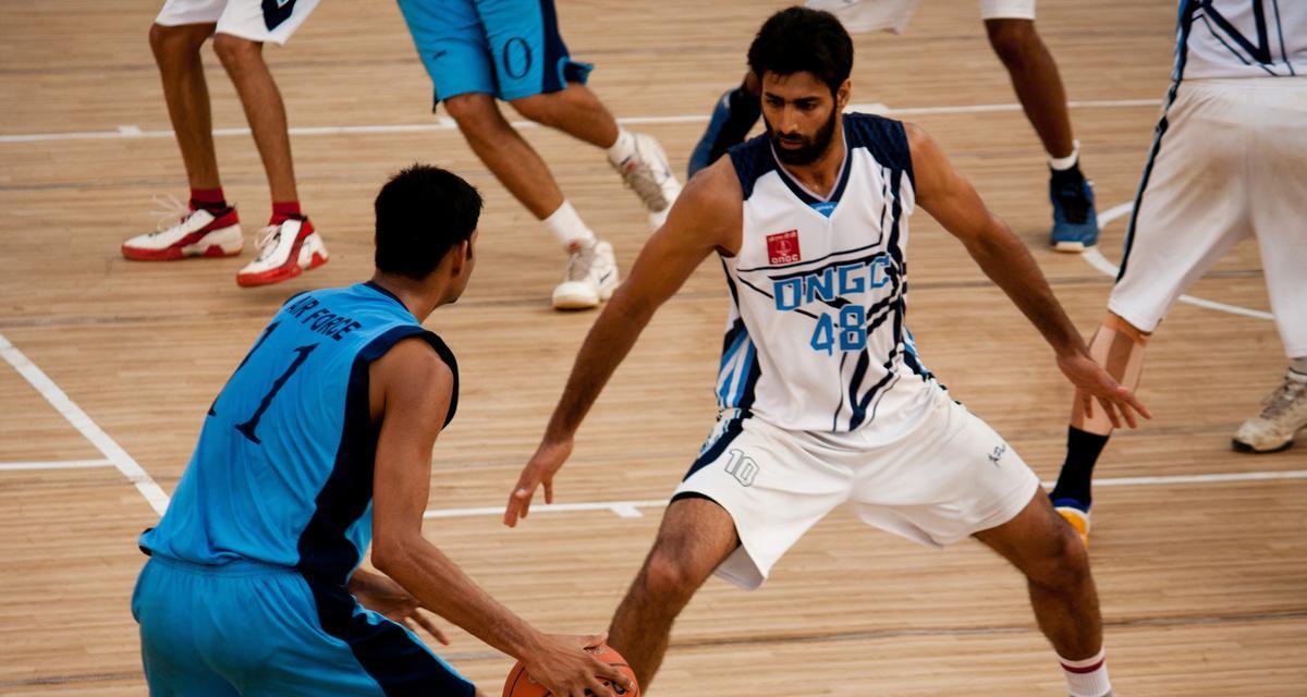 NBA球星的训练方法与技巧（掌握这些技巧）
