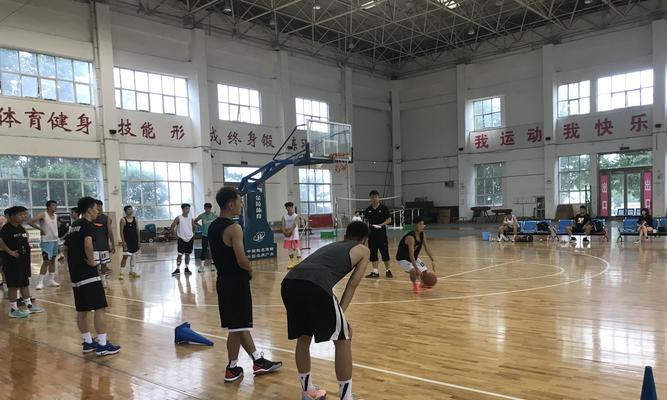篮球运球过人技巧大揭秘——让你成为场上的驾驭者