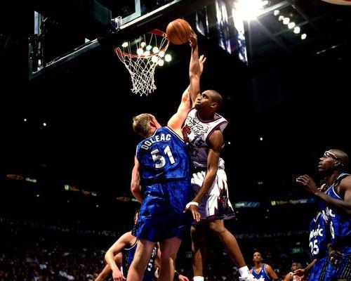 NBA级篮球技巧——超越常规的训练和实战（掌握高效训练方法）