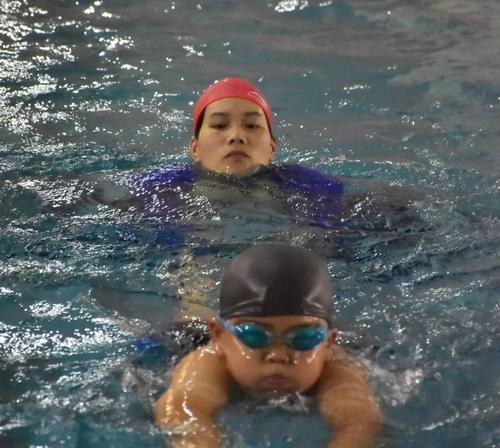 学游泳怎么先学换气？换气技巧有哪些？