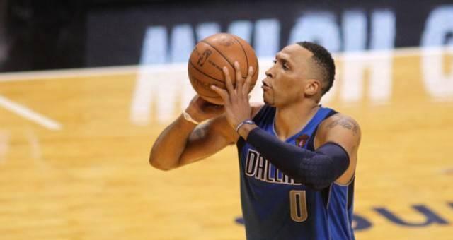 NBA投篮技巧新手教学（掌握投篮技巧）