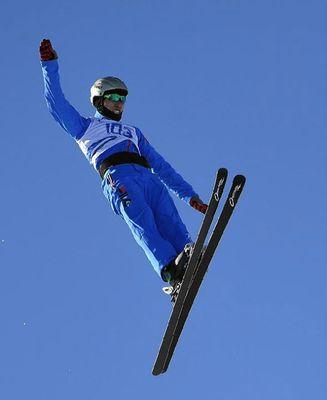 滑雪空中技巧摔死事故频发？如何安全练习？