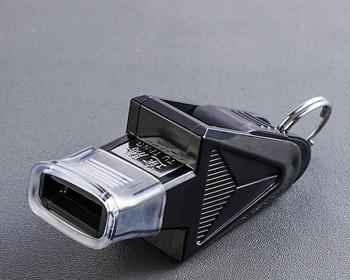 如何正确地吹响足球裁判哨（掌握足球裁判哨的技巧与要领）