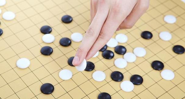象棋大师的绝招（揭秘下棋技巧与心法）