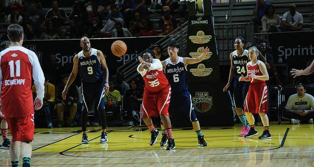 NBA身体对抗技巧大揭秘（掌握这些技巧）