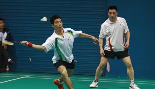 快速提升羽毛球双打水平的方法（15个实用技巧助你提高双打水平）