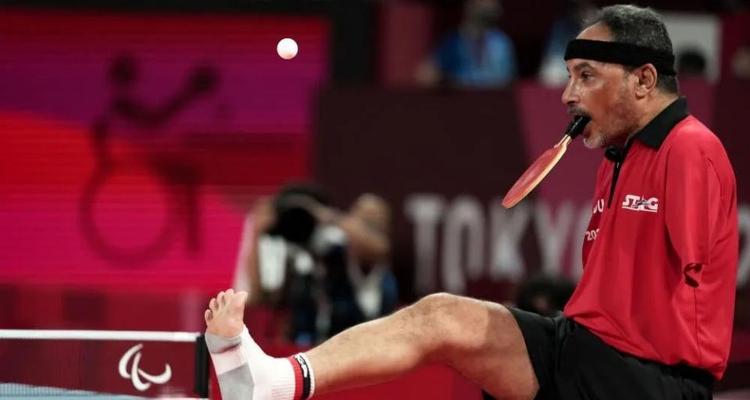 乒乓球第一脚触球技巧（掌握正确的技巧）