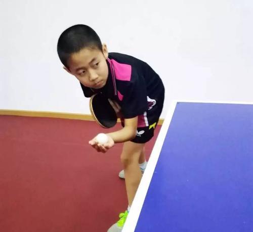 乒乓球快速反手搓球技巧是什么？如何有效掌握？