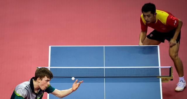 乒乓球引拍技巧英文版？如何正确掌握乒乓球引拍技巧？