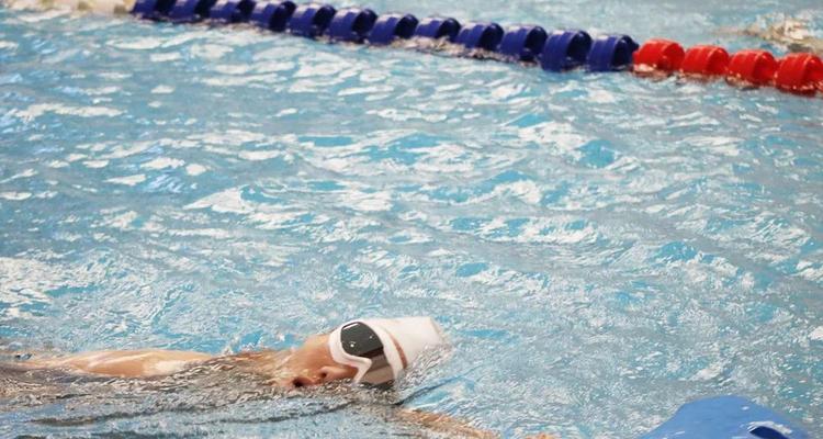 自由泳换气技巧是什么？最佳换气时间如何掌握？