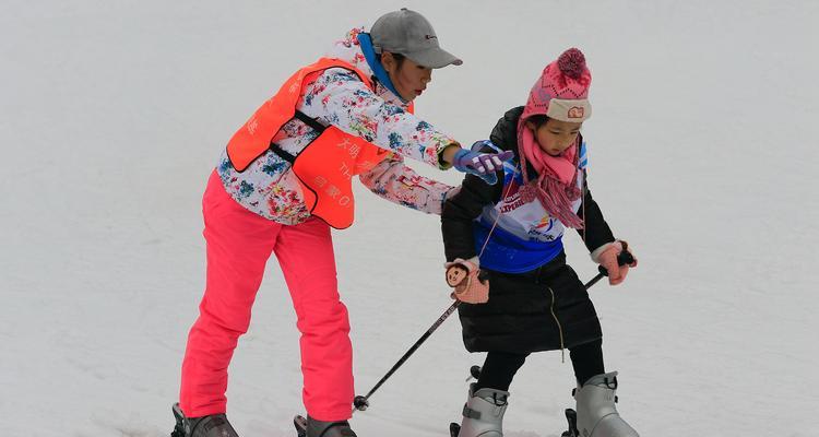滑雪技巧提升方法有哪些？如何快速提高滑雪技能？