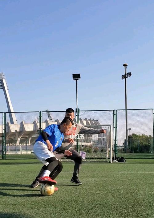 足球小技巧（以五人制比赛为背景）