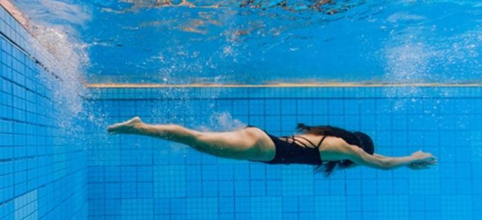 自由泳转头换气技巧有哪些？如何提高换气效率？