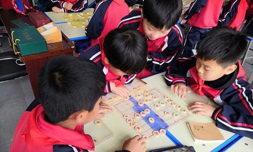 象棋基础走法与技巧（掌握象棋基本技巧）
